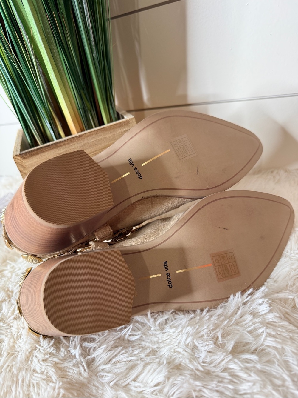 Dolce Vita Kanyon Suede Pointed Toe Western Embellished Mule Heels Tan Size 8.5 - Picture 11 of 12